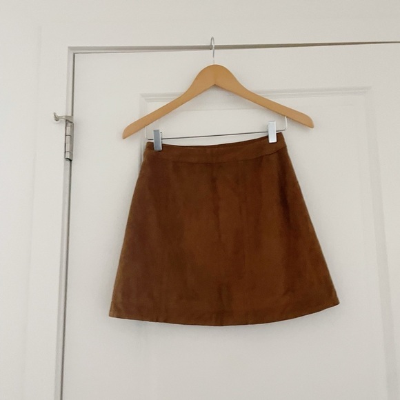 Abercrombie & Fitch Faux Vegan Suede Mini Skirt - Picture 5 of 9